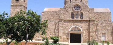 Αρχιερατική Θεία Λειτουργία στην Ιερά Μονή Αποστόλου Βαρνάβα στη Σαλαμίνα Κύπρου