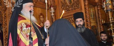 Μοναχική κουρά στη Μητρόπολη Νεαπόλεως