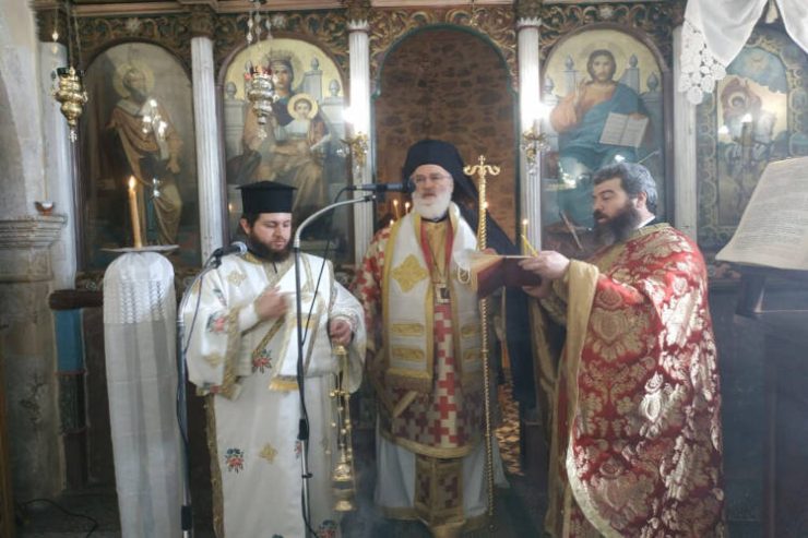 Αρχιερατική Θεία Λειτουργία στον Αμιρά Βιάννου