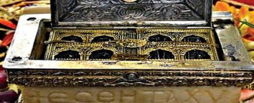 Υποδοχή των Αχράντων Παθών του Κυρίου στα Τρίκαλα