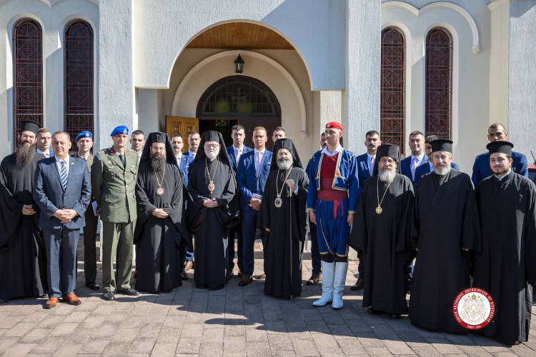 Ο Αρχιεπίσκοπος Αυστραλίας υποδέχθηκε την αποστολή Ευζώνων από την Ελλάδα