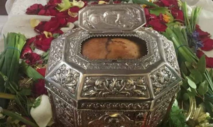 Τα Τρίκαλα υποδέχονται την Τιμία Κάρα του Αγίου Παντελεήμονος