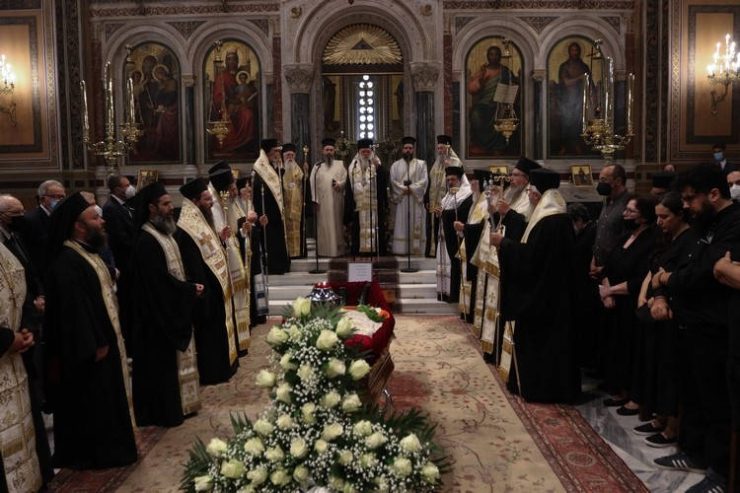 Η Εξόδιος Ακολουθία του μακαριστού πατρός Αδαμάντιου Αυγουστίδη