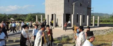 Πανηγύρισε ο νεοανεγειρόμενος Ναός της Αναλήψεως στο νέο κοιμητήριο Άρτας