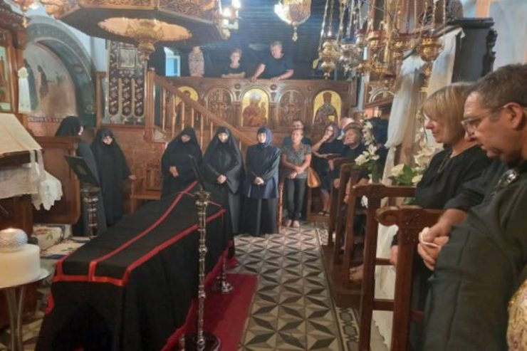 Εκοιμήθη η μοναχή Θεοδότη της Ιεράς Μονής Αγίου Βλασίου Τρικάλων