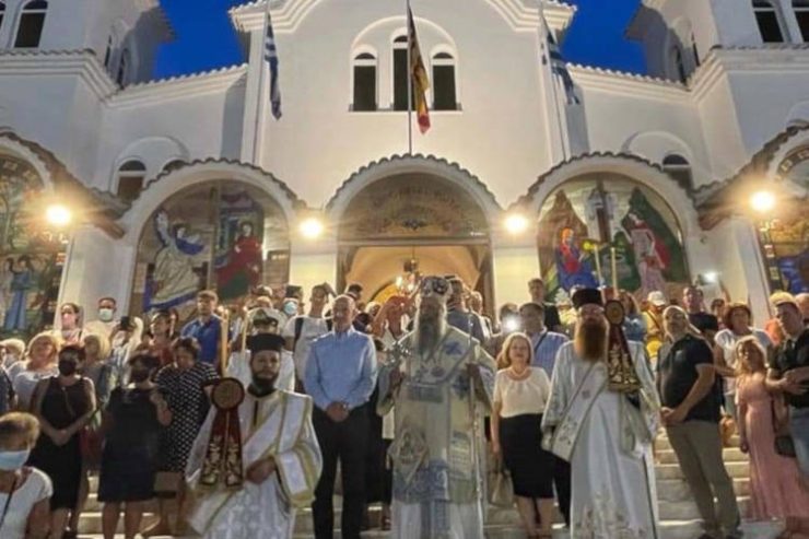 Λιτανεία του Επιταφίου της Παναγίας στην Παραλία Κατερίνης