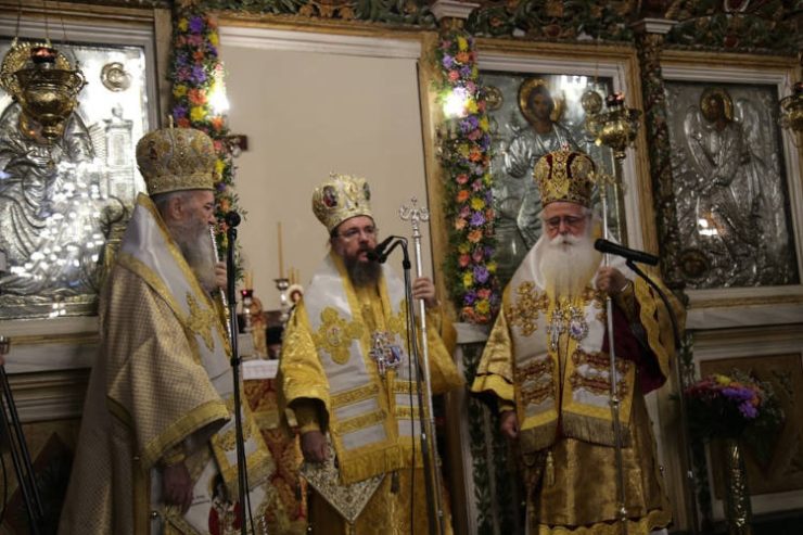 Η Ενθρονιστήρια Θεία Λειτουργία του Μητροπολίτου Αιτωλίας Δαμασκηνού