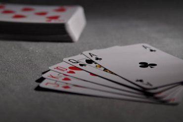 Η τράπουλα και η ερμηνεία της