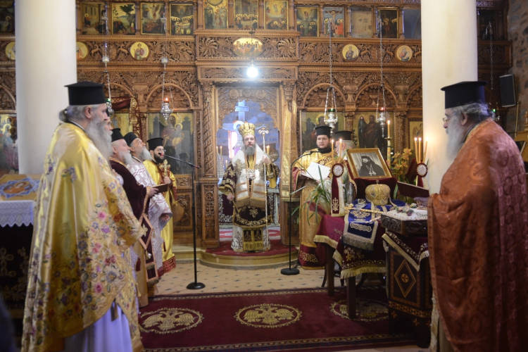 Αιτωλίας Δαμασκηνός: Ο Μητροπολίτης Θεόκλητος υπήρξε ο φιλεύσπλαχνος και φιλόστοργος πατέρας