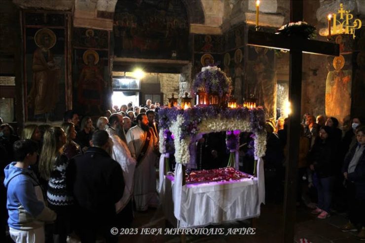 Η Ακολουθία της Αποκαθηλώσεως στην Παρηγορήτισσα Άρτης