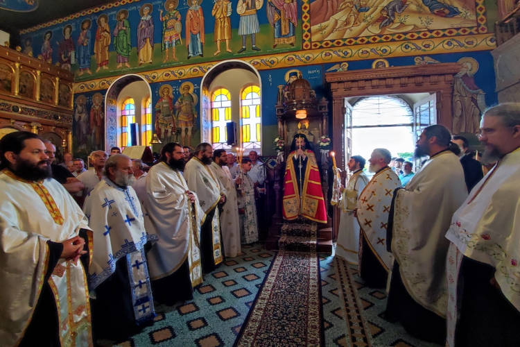 Η Σύναξη των Αγίων Αποστόλων στο Αγγελόκαστρο