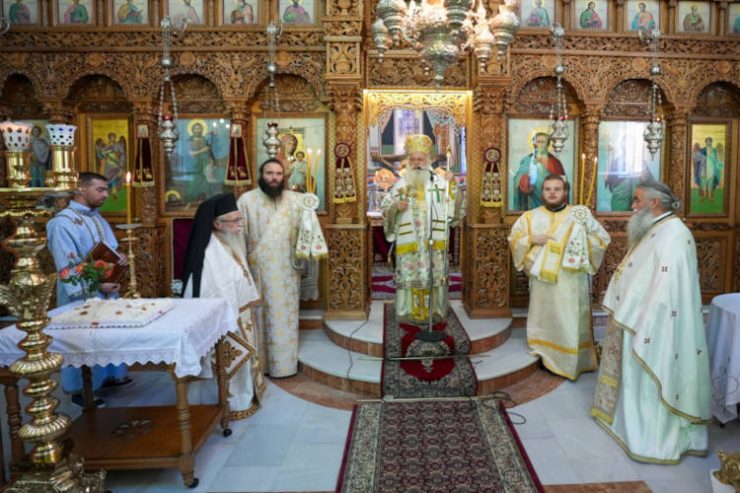Αρχιερατική θεία Λειτουργία στην Καστανιά Ημαθίας