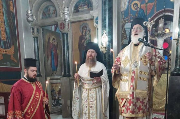 Θεία Λειτουργία στην Άνω Βιάννο