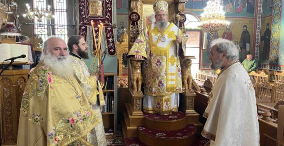 Αρχιερατική Θεία Λειτουργία στον Ιερό Ναό Αγίου Αθανασίου Αρμενίου