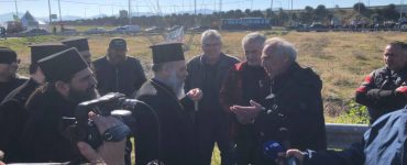 Στο «μπλόκο» των αγροτών ο Θεσσαλιώτιδος Τιμόθεος