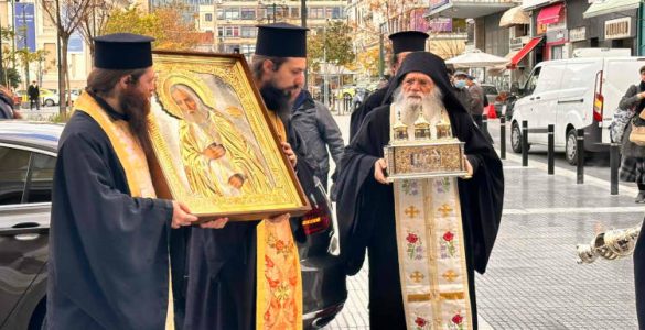 Στον Πειραιά τα ιερά λείψανα και η θαυματουργή εικόνα του Αγίου Σεραφείμ του Σάρωφ