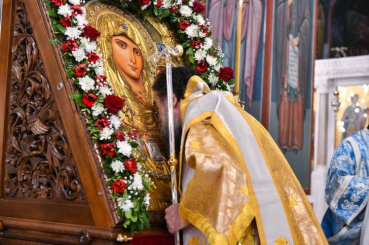 Σερρών Θεολόγος: Χρόνια πολλά κι ευλογημένα στις πονεμένες μάνες όλου του κόσμου!