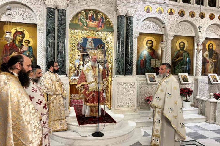 Ο Χαλκίδος Χρυσόστομος στο Ιερό Προσκύνημα του Οσίου Ιωάννου του Ρώσσου στο Νέο Προκόπι