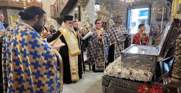 Ακολουθία των Εγκωμίων στον Καθεδρικό Ναό Αγίου Λαζάρου στη Λάρνακα
