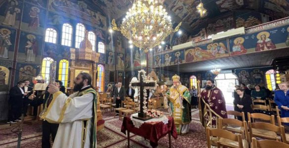 Κυριακή της Σταυροπροσκηνύσεως στον Αμπελώνα Λαρίσης