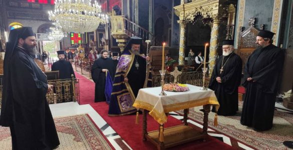 Χαιρετισμοί του Τιμίου Σταυρού στην Καρδίτσα