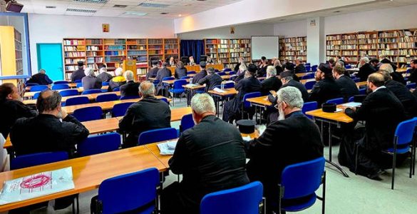 Ιερατική σύναξη για την κατήχηση των ενηλίκων στον Βόλο