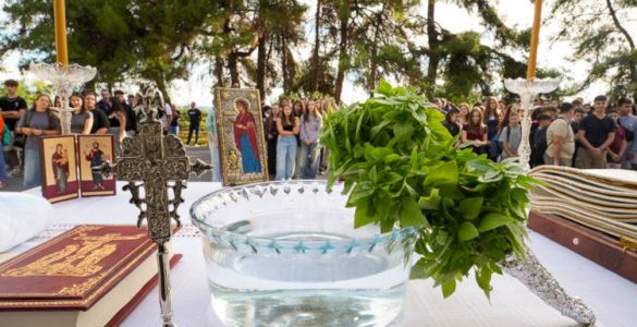 Αγιασμοί για την έναρξη της νέας σχολικής χρονιάς από τον Βεροίας Παντελεήμων