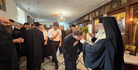 Αγιασμός επί την έναρξη του νέου σχολικού έτους στη Σχολή της Αγίας Σιών