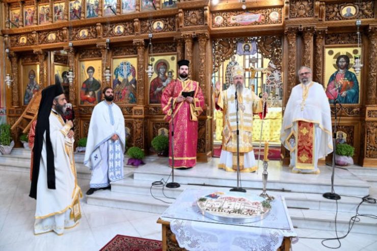 Ο Λευκάδος Θεόφιλος στο Μοσχάτο