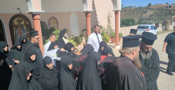 H Εξόδιος Ακολουθία της μακαριστής Ηγουμένης Μονής Ταξιαρχών Επιδαύρου, μοναχής Μακαρίας