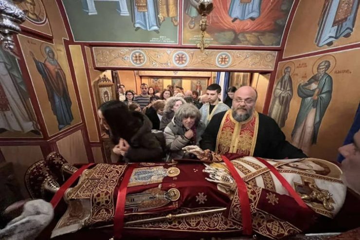 Μεθέορτος Εσπερινός και Λιτάνευση Ιερού Σκηνώματος Αγίου Ελευθερίου στη Νέα Ιωνία