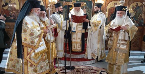 Αρτεσιανό: Αρχιερατικό συλλείτουργο και αποκαλυπτήρια προτομής Αρχιεπισκόπου Αθηνών Σεραφείμ Τίκα