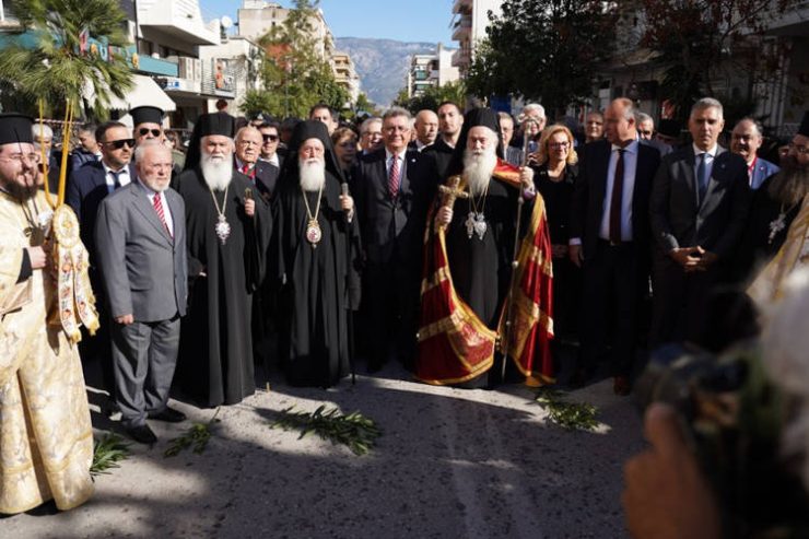 Ενθρόνιση του νέου Μητροπολίτου Κορίνθου Παύλου