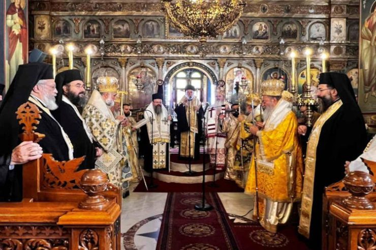 Αρχιερατικό Συλλείτουργο στη γενέτειρα του Χαλκίδος Χρυσοστόμου
