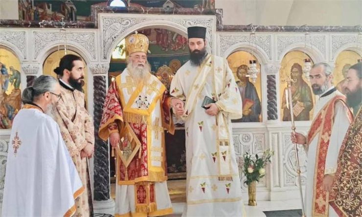 Κουρά Μοναχού και Χειροτονία Διακόνου στη Μητρόπολη Δράμας