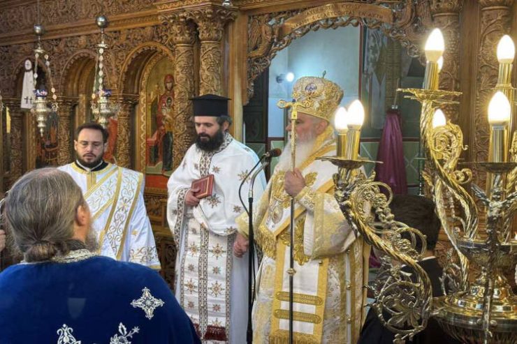 Χειροτονία πρεσβυτέρου στη Μητρόπολη Καλαβρύτων