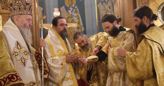 Κουρά Μοναχού και χειροτονία Διακόνου στη Ναύπακτο